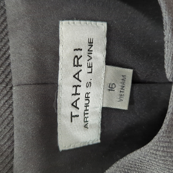 Tahari Black Suit Jacket - Picture 2 of 2